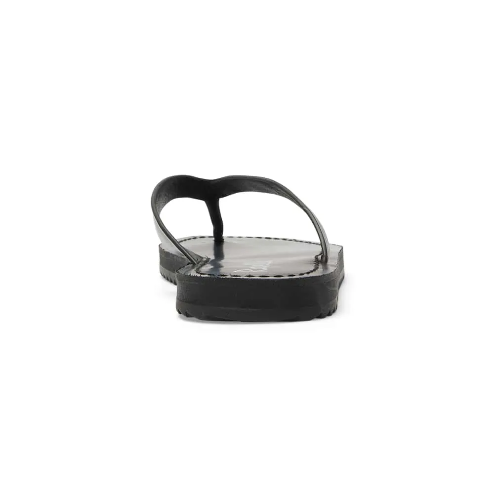 Corfu Flat in Black Smooth