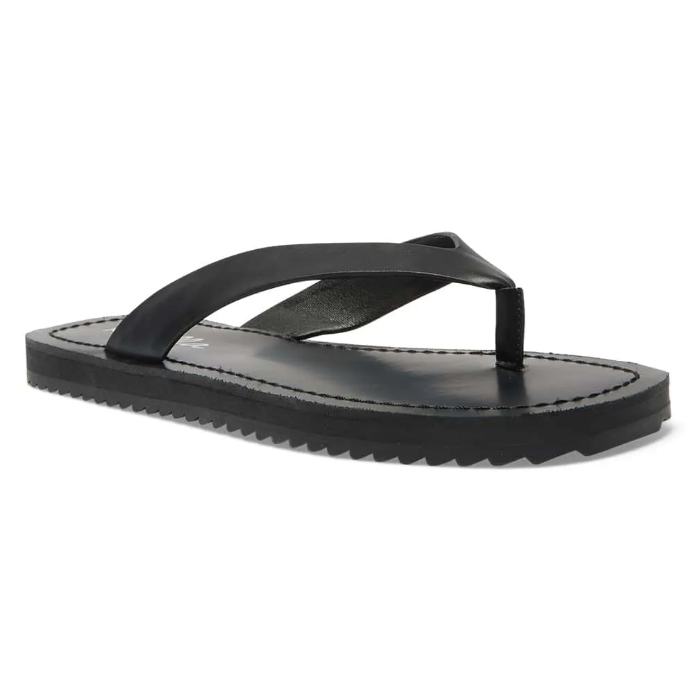 Corfu Flat in Black Smooth
