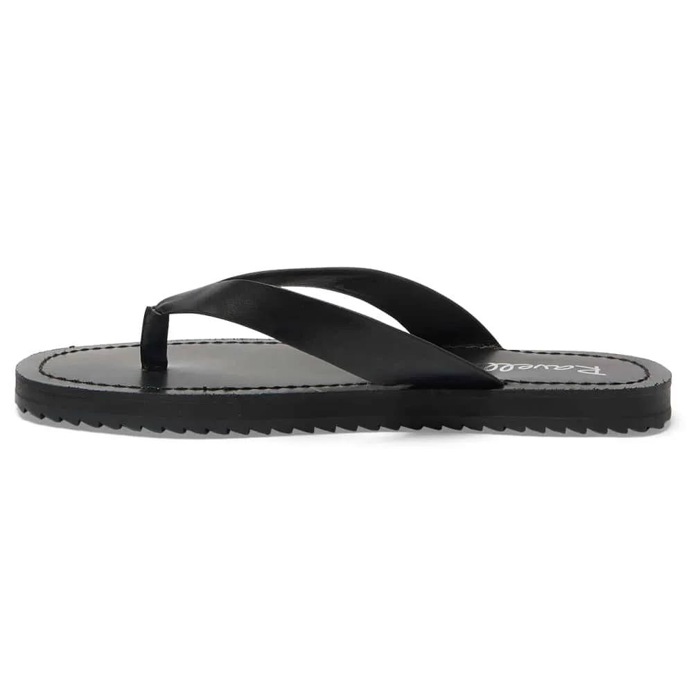 Corfu Flat in Black Smooth