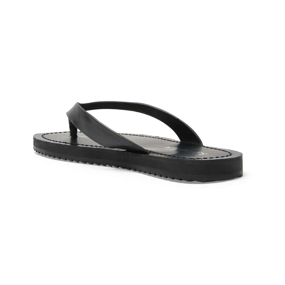Corfu Flat in Black Smooth